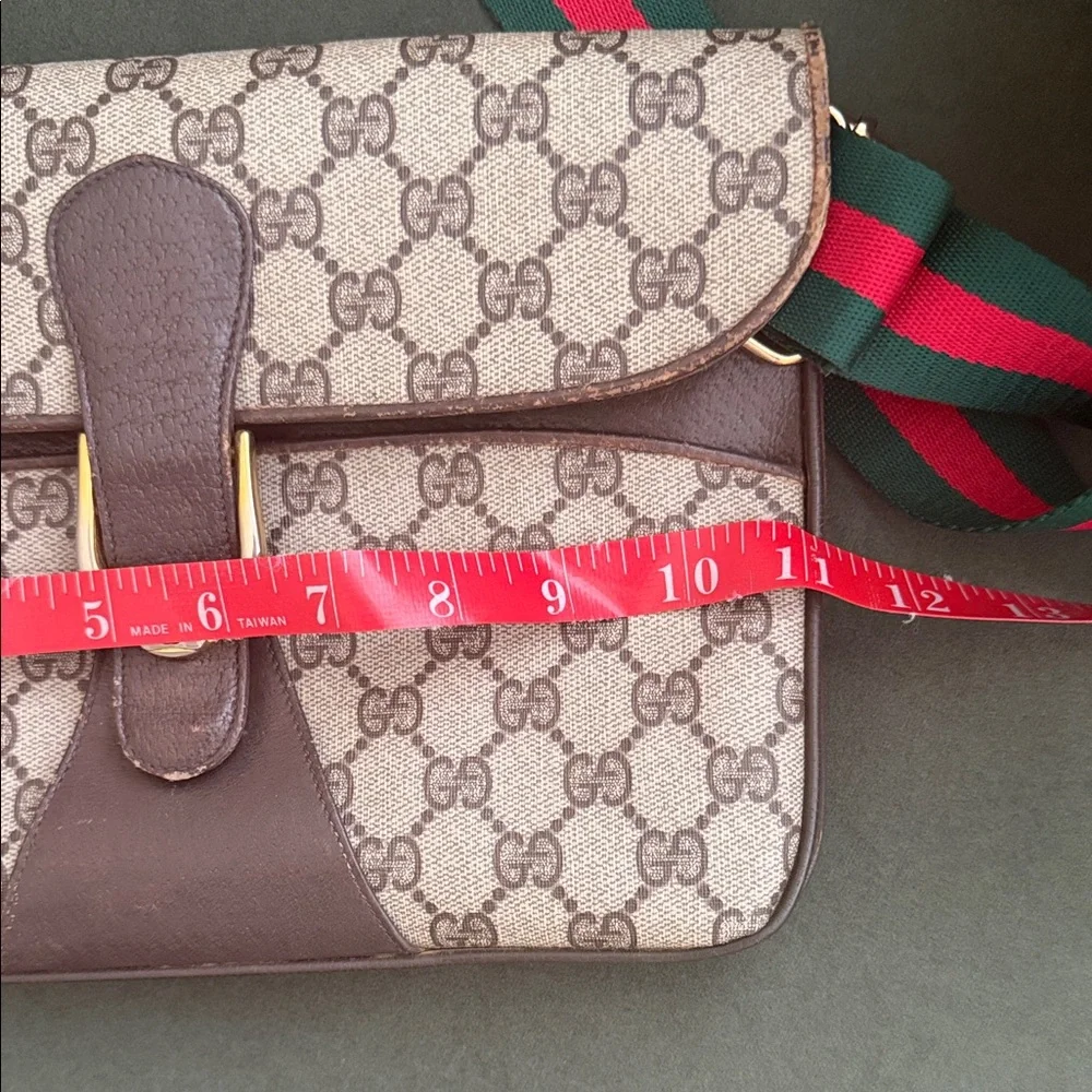 💚♥️Gucci Envelope Crossbody Bag with Brown Leather and Green-Red Web Strap - Picture 16 of 16